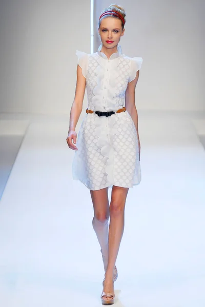 Look 12